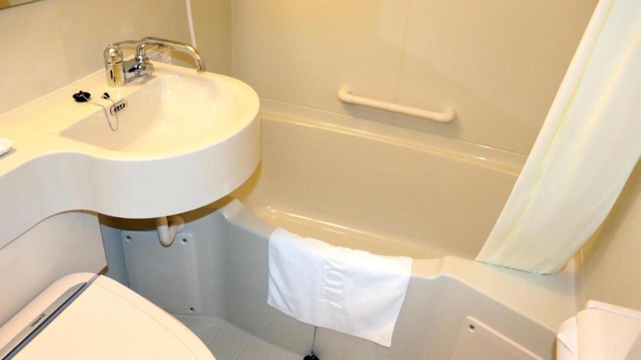 Toyoko Inn Iwakuni Eki Nishi Guchi Dış mekan fotoğraf